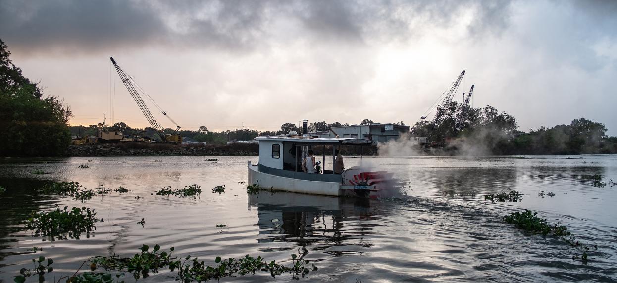 Vapor boat on Mississippi River